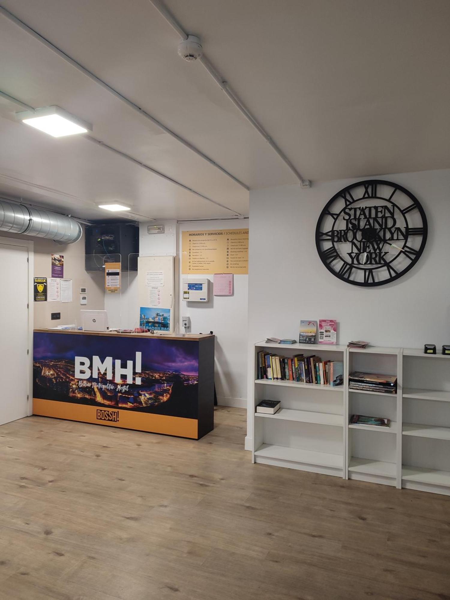 Bilbao Metropolitan Hostel By Bossh Hotels Zewnętrze zdjęcie